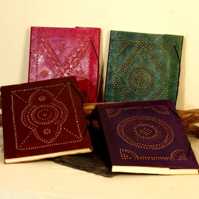 Carnets En Cuir*Skin Project Grand carnet en cuir coloré, poinçonné - JaliWalli