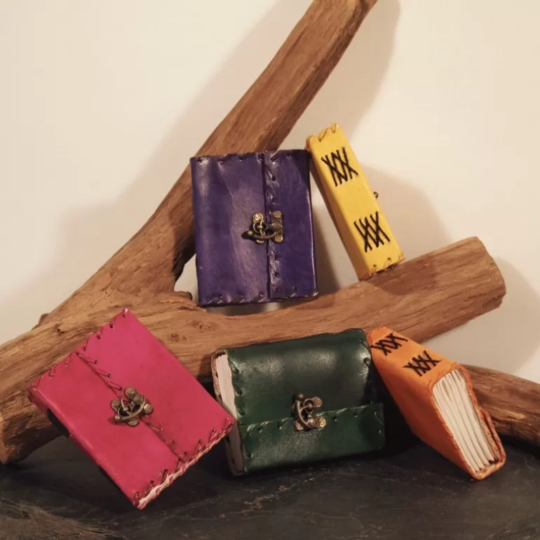 Carnets En Cuir*Skin Project Grimoire en cuir coloré – Crochet