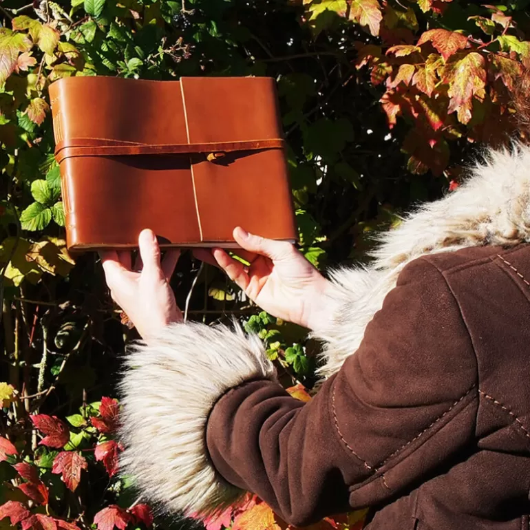 Carnets En Cuir*Skin Project Livre d'or - Cuir de buffle Marron - Petit format